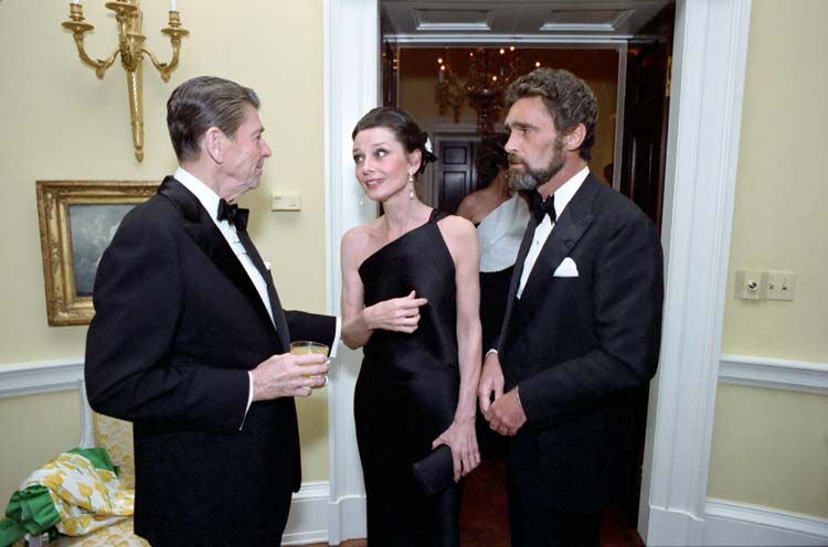 Audrey_Hepburn_and_Ronald_Reagan
